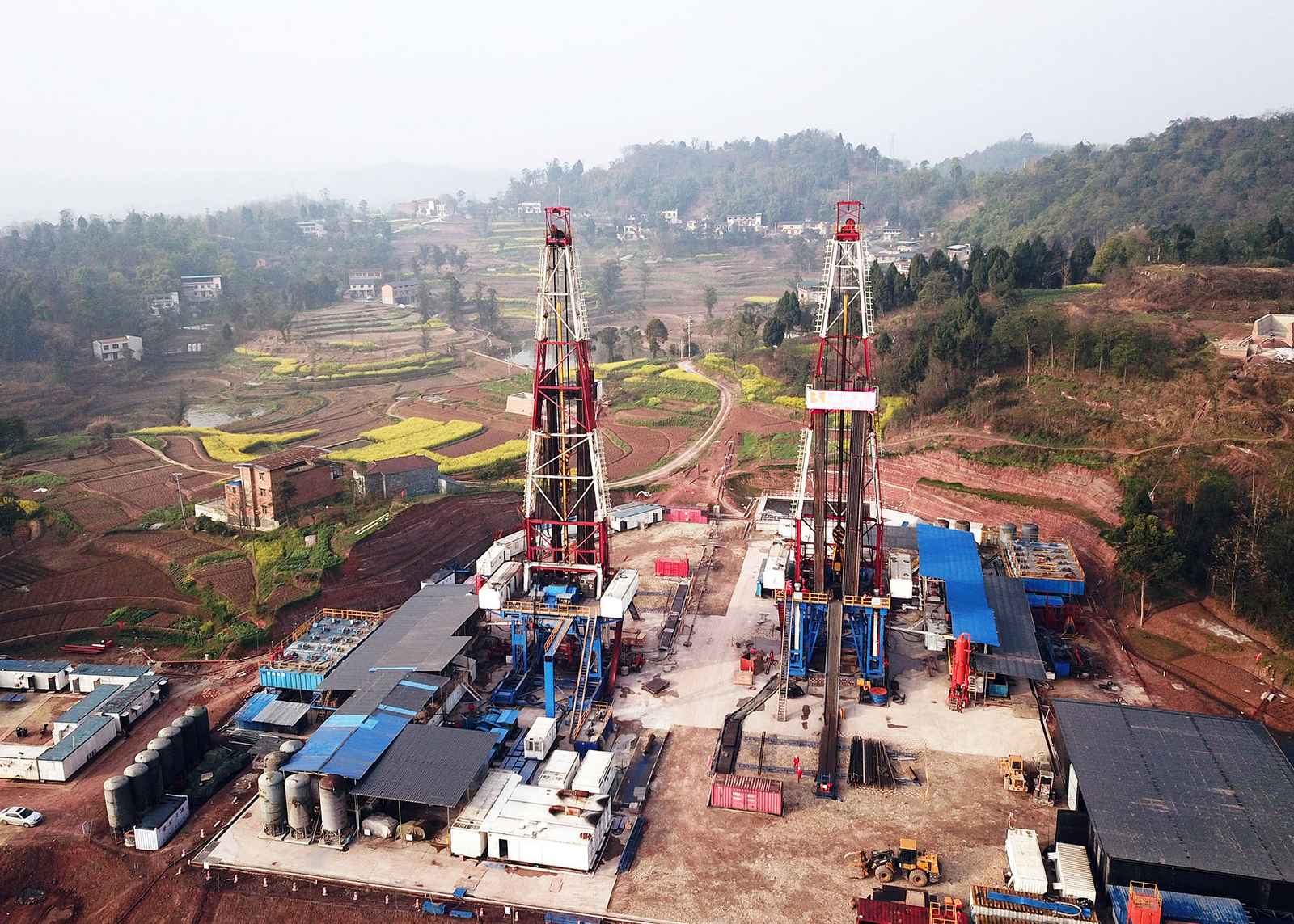 15.6天！渝西区块二开完钻创造新纪录(图1)